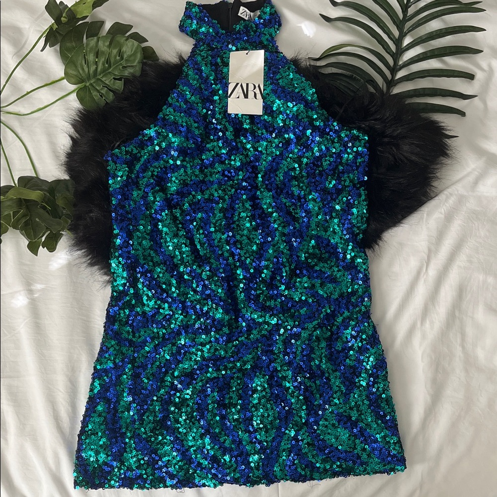 Zara Women's Vibrant Sequin Halter Top - Blue and Green